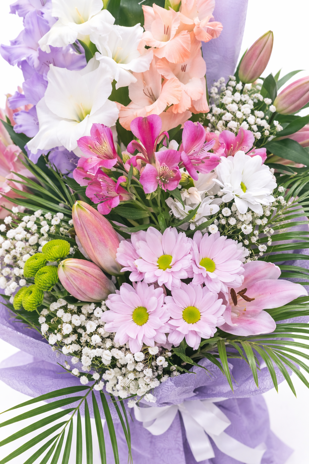 Букет "Пастелна Симфония" - Image 3