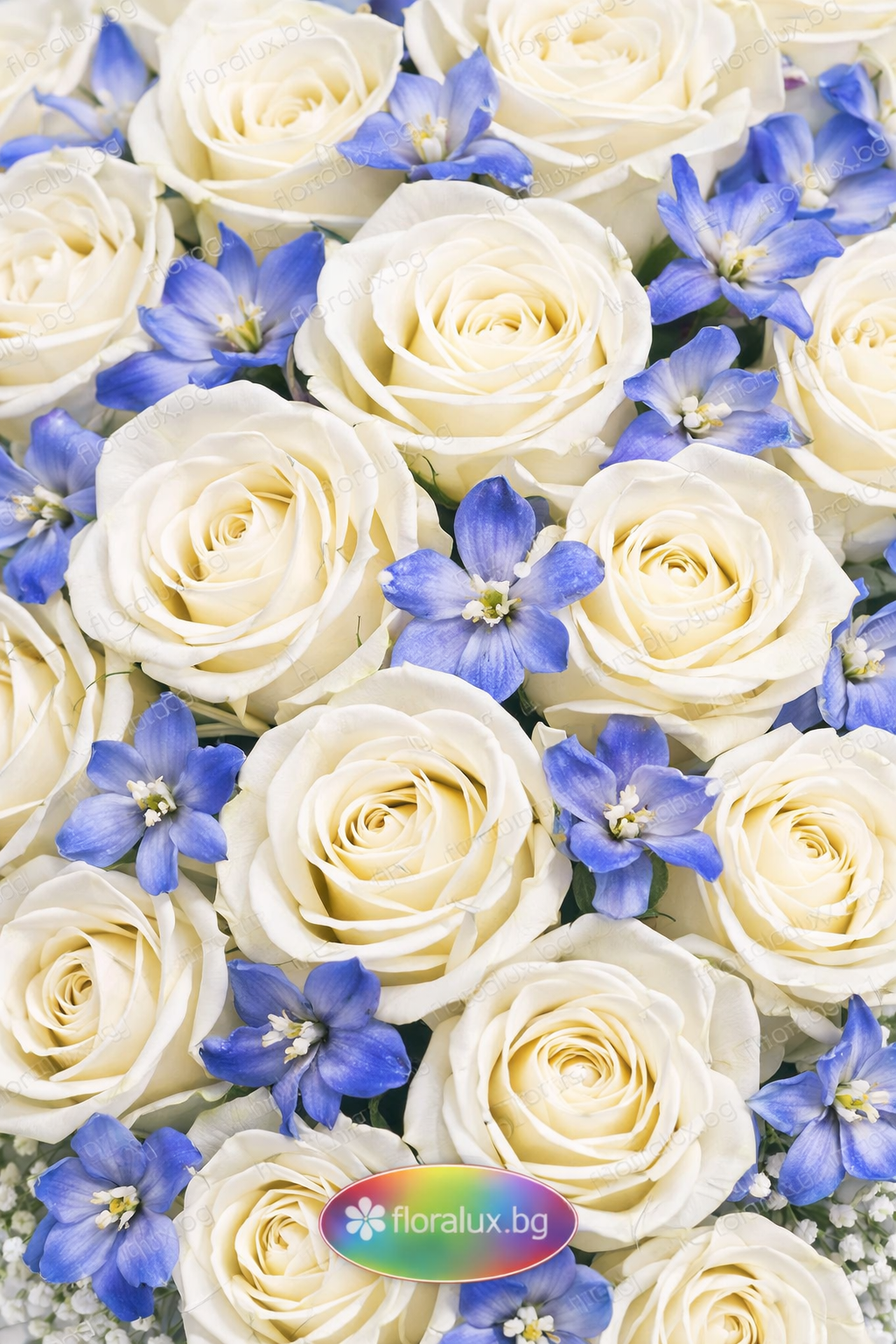 Букет „Нежна сълза от бели рози“ - Image 3